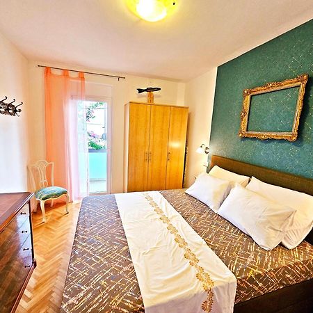 Apartments Tempera By The Beach Spalato Esterno foto