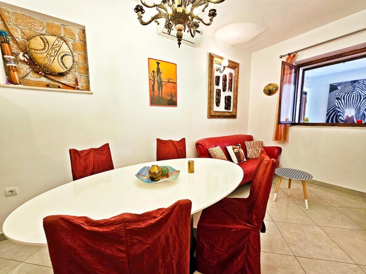 Apartments Tempera By The Beach Spalato Esterno foto